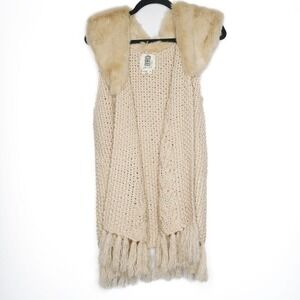 Lili's Closet Cream Chunky Knit Faux Fur Collar Tassel Fringe Vest Small